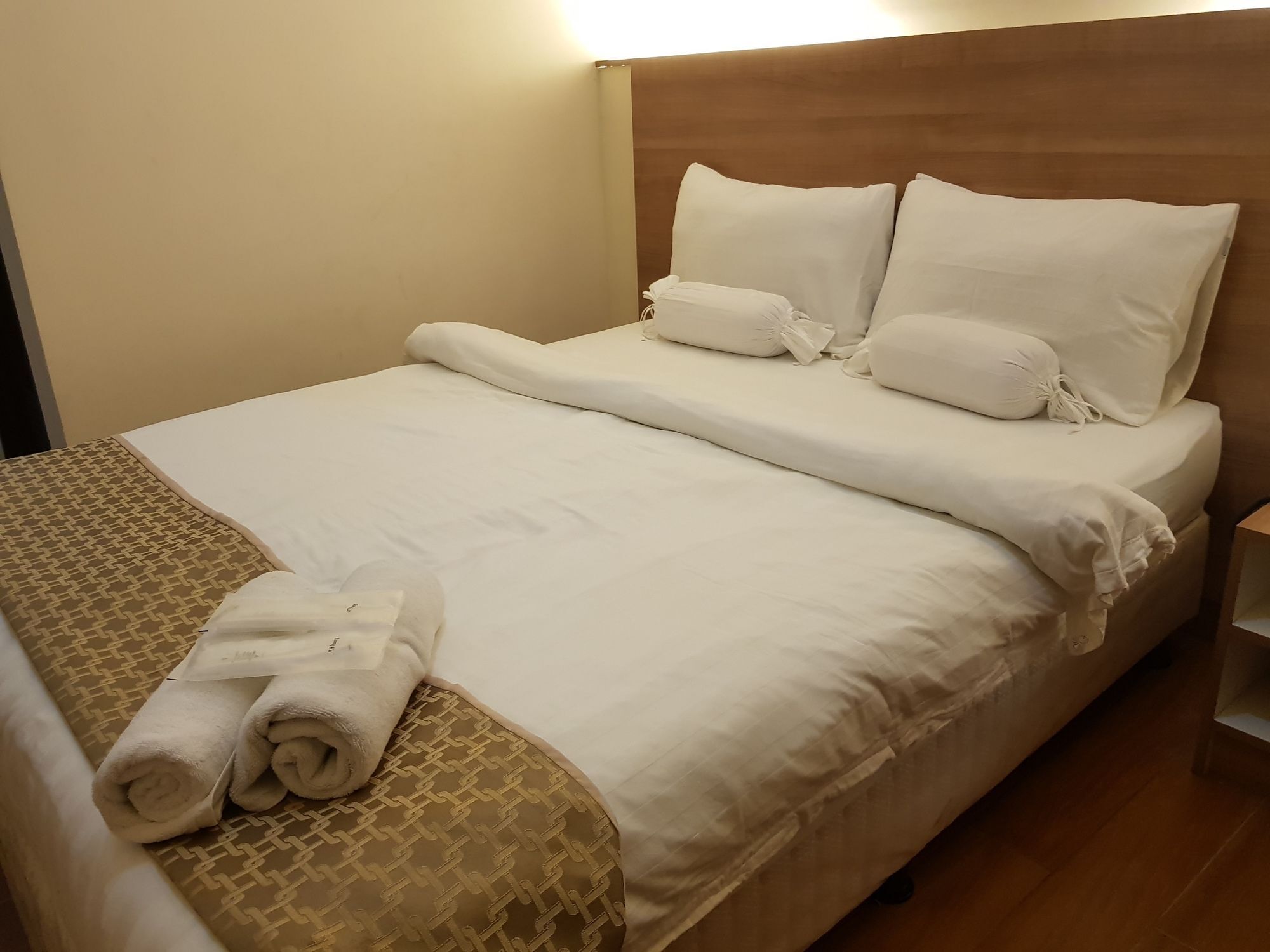 Sleep And Stay Hotel Olongapo Extérieur photo